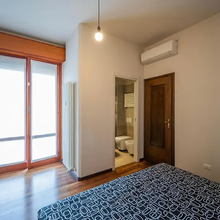 Girolamo8 Apartment Parma Exterior photo